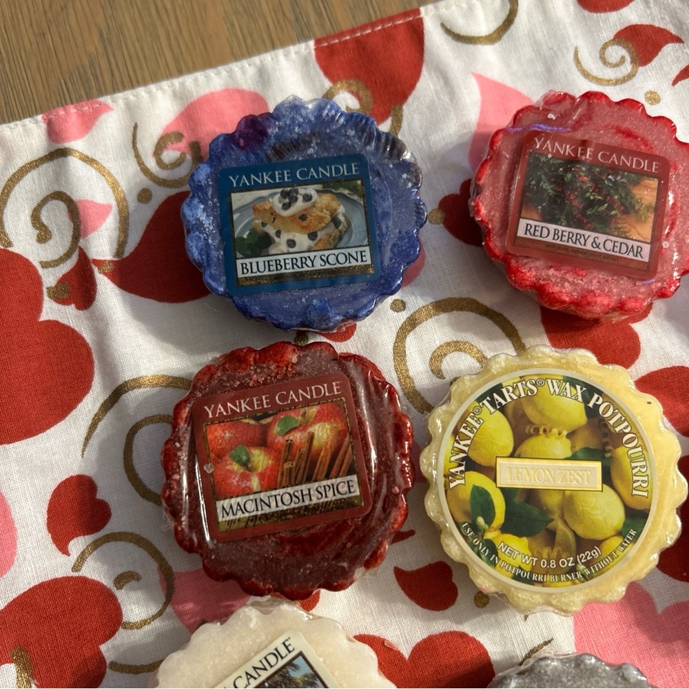 Yankee Candle Tarts various scents Wax Melts Lot Of 17 at .8 oz ea. - Picture 2 of 6